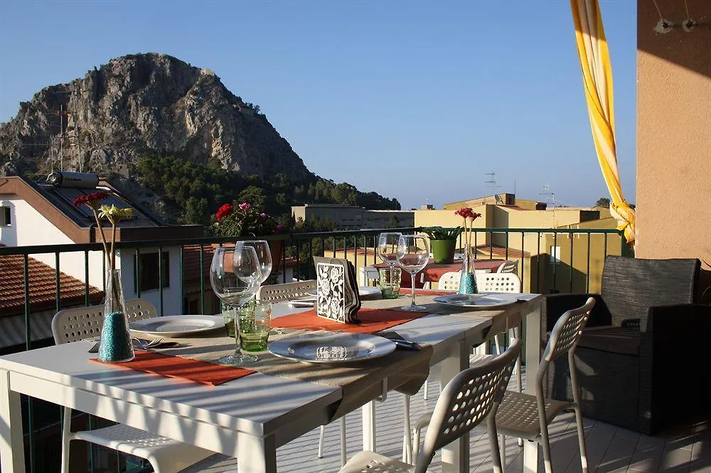 Ma&Mi Guest House Cefalu 3*,